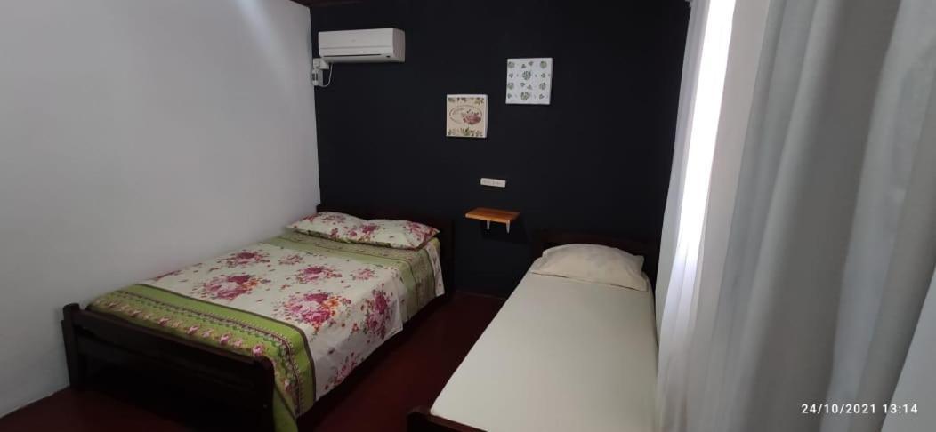 Iguazu Alojamiento "La Casa" Porto Iguaçu Exterior foto